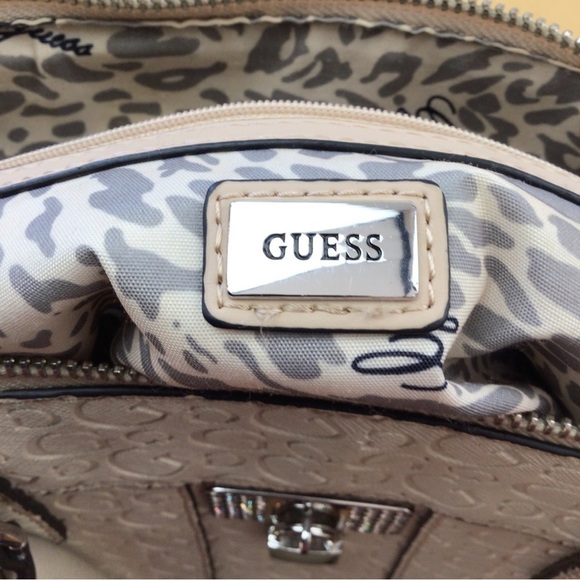 Guess ecru handbag contemporary luxury  purse big shoulder bag cream off white - Picture 2 of 14